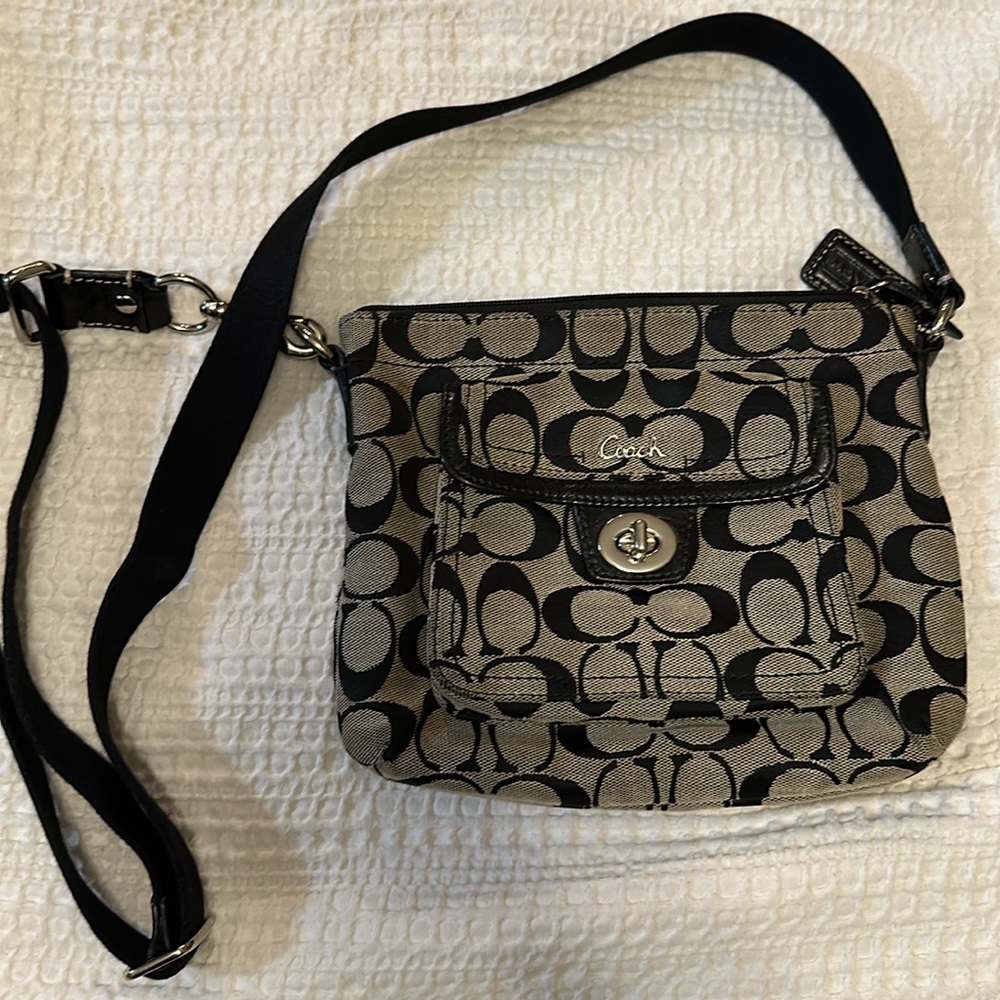 Coach crossbody. Vintage